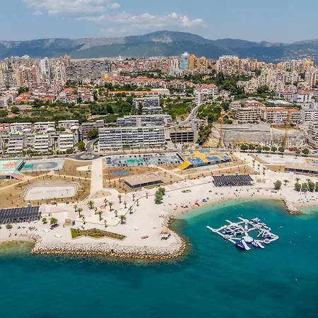 Apartman First Vestibul