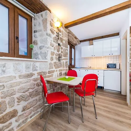 Apartament First Vestibul Split